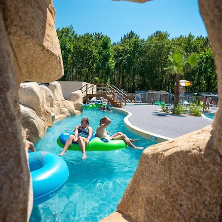 Camping Lou Pignada ***** 5*