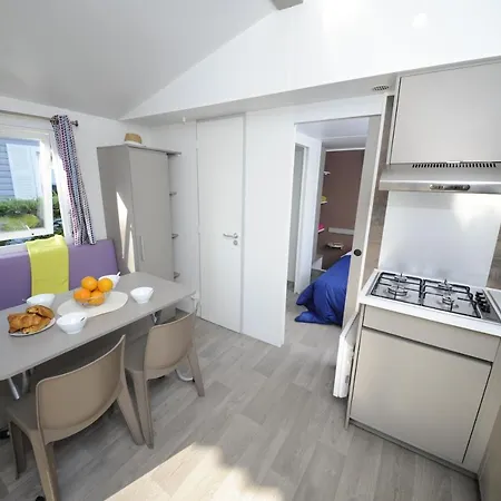 Camping Lou Pignada ***** 营地 梅桑热