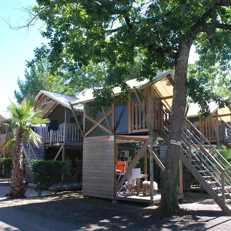 营地 Camping Lou Pignada ***** 5*