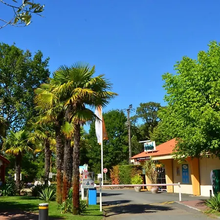营地 Camping Lou Pignada ***** 5*