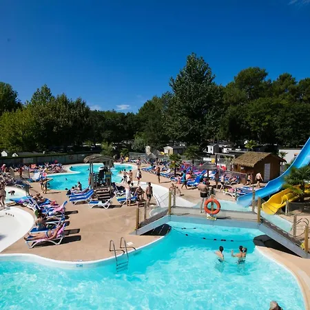 Camping Lou Pignada ***** 5*