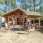 Camping Lou Pignada ***** אתר קמפינג מסאנז'